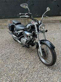 Suzuki intruder 250