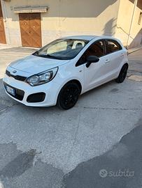 KIA RIO 1.2 BENZINA 2013