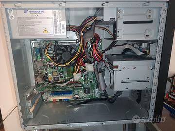 vecchio PC anni 2000