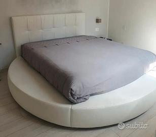 Letto rotondo a contenitore
