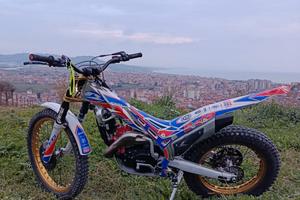 moto da trial beta evo 300 factory 2t anno 2019