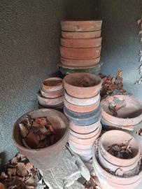 Varie misure vasi terracotta rotondi e retangolari