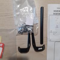 traversino supporto porta navigatore Givi