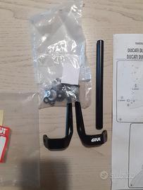 traversino supporto porta navigatore Givi