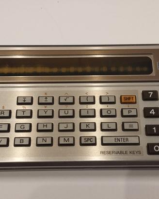 Computer tascabile vintage Sharp PC-1211