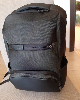 Zaino tecnico Momo Design per Bikers e non solo