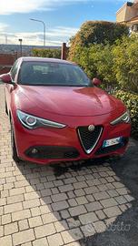 Alfa Romeo Stelvio 2.2 m-jet Business autocarro