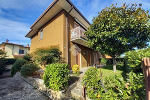 3 LOCALI A PESCHIERA DEL GARDA