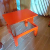 Mobili vintage anni 70 color arancione