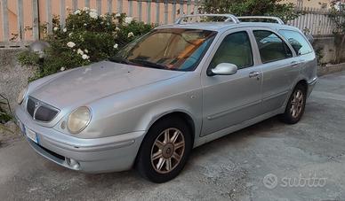 Lancia Lybra SW 1.9 JTD - Anno 2006