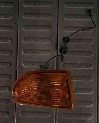 FANALE ANTERIORE SX LANCIA BETA TREVI 1979 COD.MAR