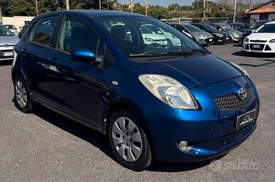 Toyota Yaris 1.4 D-4D 5 porte Sol Automatica