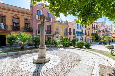 Semindipendente su due livelli con terrazza 40 mq
