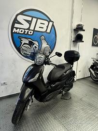 Piaggio Beverly 300