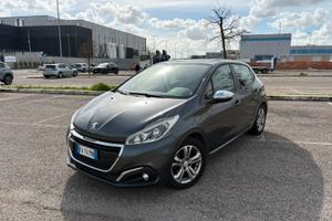 Peugeot 208 1.2 Benzina 82cv–Neopatentati