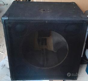 Subwoofer 1200 watt rms nuovo, con box usato