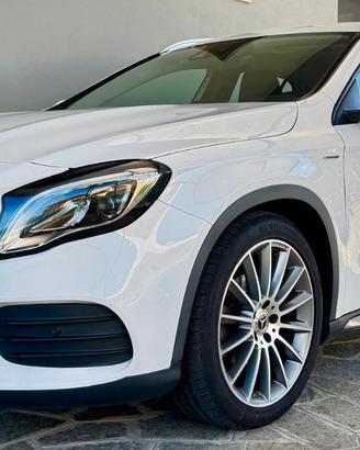 Mercedes GLA 200 Premium