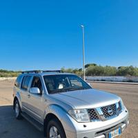 Nissan Pathfinder 2.5 dCi SE - GANCIO TRAINO