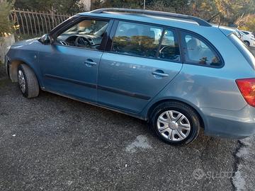 Skoda Fabia 2010 GPL di fabbrica neopatentati 