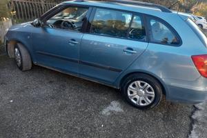 Skoda Fabia 2010 GPL di fabbrica neopatentati 