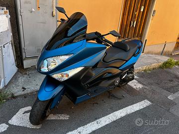 Tmax 500 anno 2009