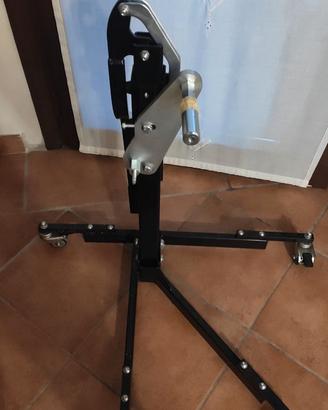 Cavalletto centrale moto