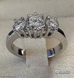 ANELLO TRILOGY IN ORO 18kt. CON DIAMANTI NATURALI