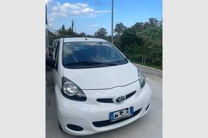 TOYOTA Aygo 1.0 12V VVT-i 5p. Deep Ocean Conn.