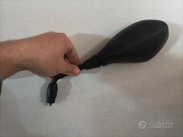 specchietto retrovisore