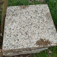 piastre in sasso lavato 50x50