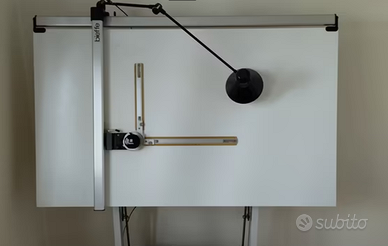 Tavolo professionale per il disegno tecnico