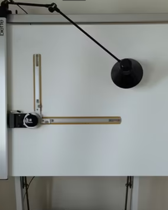 Tavolo professionale per il disegno tecnico