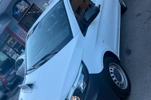 Mercedes 8 posti