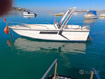 open per pesca Hona 40 iniezione 