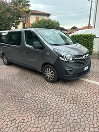 Opel Vivaro 9 posti base lunga