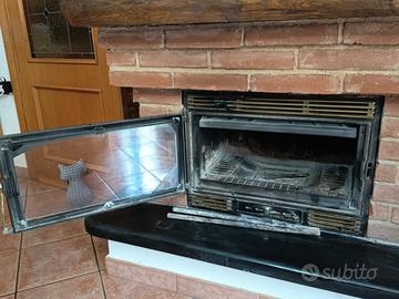 caminetto a legna palazzetti 