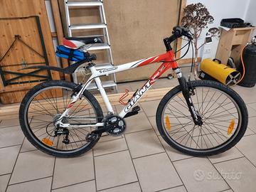 Bicicletta rampichino Mountain bike Giant