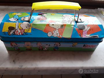 n. 2 scatole astuccio kinder peanuts