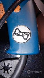 Trapano AEG a regolazione elettronica