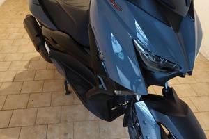 YAMAHA X-MAX 300 mod.Tech Max.