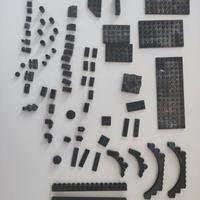 Pezzi Lego originali neri. Anni Novanta.