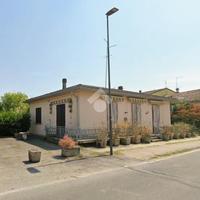 CASA SEMINDIPENDENTE A SISSA TRECASALI