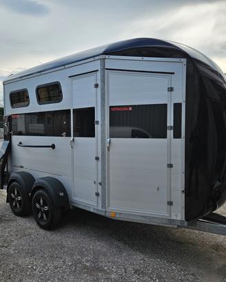 Trailer trasporto cavalli come nuovo