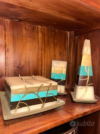 Set 3 candele bianche con dettagli colorati