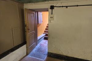 Magazzino con giardino