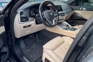 BMW x6 anno 2022
