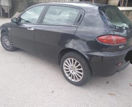 Alfa Romeo 147