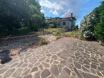 VILLA SINGOLA A SAN GIORGIO BIGARELLO