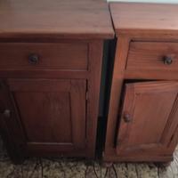 Mobili in legno massello stile arte povera