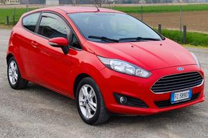 Ford Fiesta 1.2 60CV 3 porte Black & White Edition